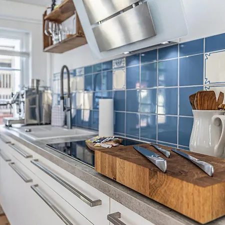 Luettje Huus Apartment *